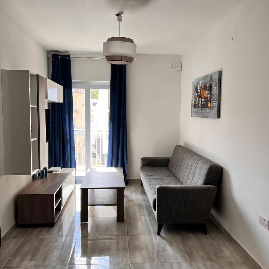 F3 Room 2, Private Room Two Single Beds Shared Bathroom Msida Luaran gambar