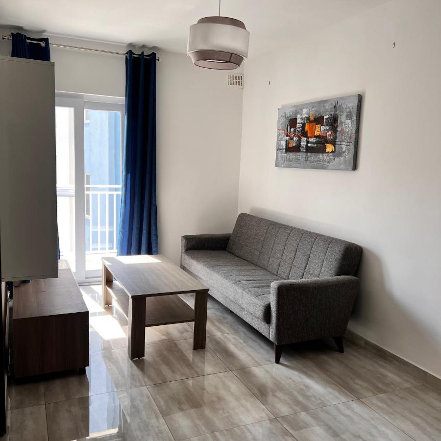 F3 Room 2, Private Room Two Single Beds Shared Bathroom Msida Luaran gambar
