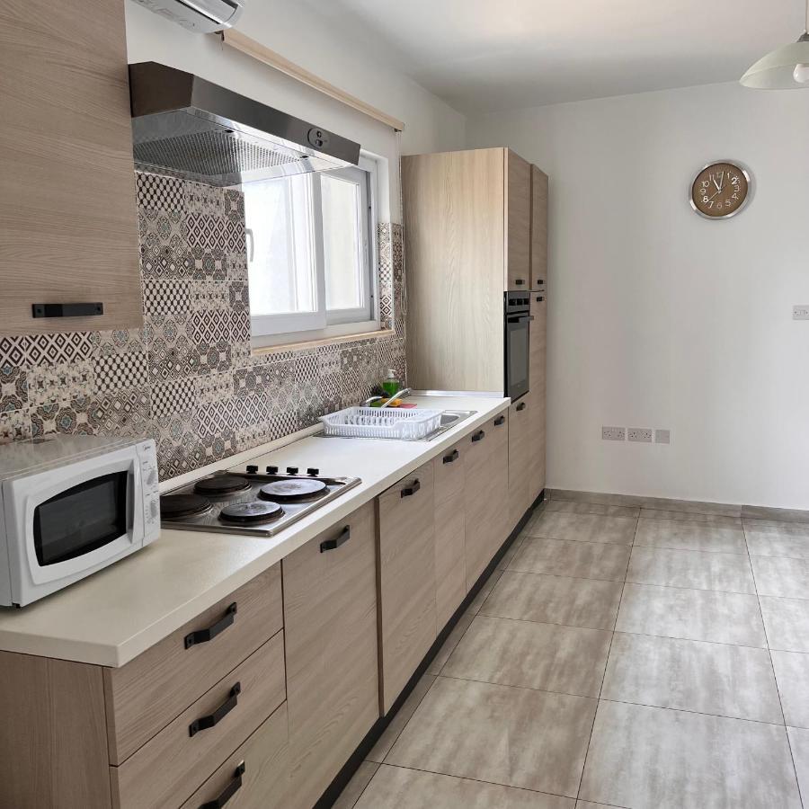 F3 Room 2, Private Room Two Single Beds Shared Bathroom Msida Luaran gambar
